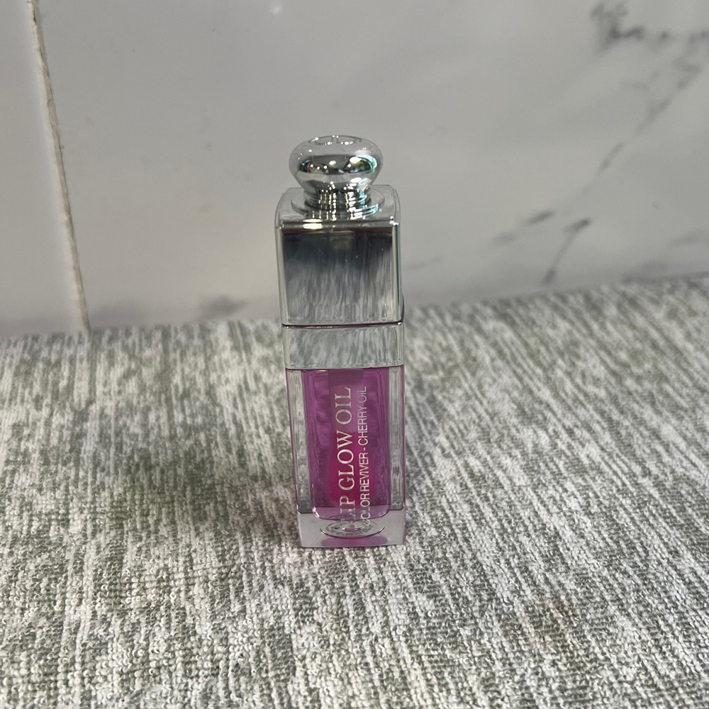 Dior Lip Glow Oil Color Reviver-Cherry Oil